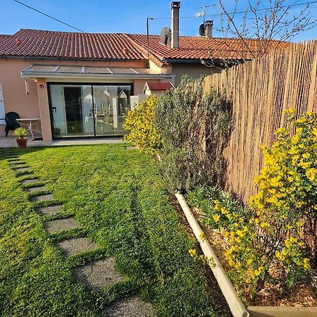 Villa Les Hirondelles à Jau-Dignac-et-Loirac Extérieur photo